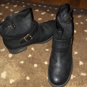 Black Report Booties